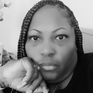 Meet your Posher, Lenata